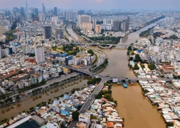 TPHCM Xây dựng đề án di dời hàng nghìn căn nhà trên và ven sông, kênh rạch